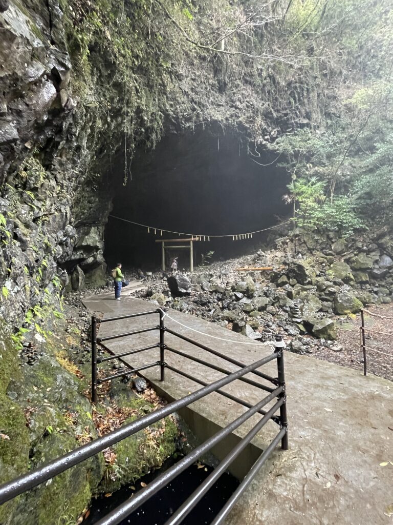 天安河原