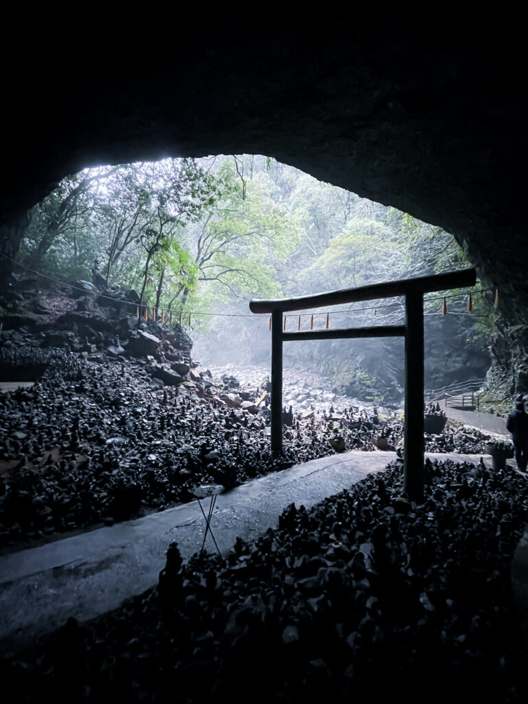 天安河原